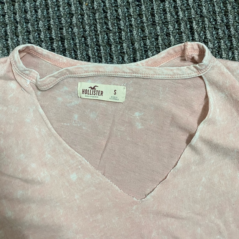 Basic Light Pink Hollister Shirt - Picture 8 of 8